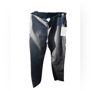 A new day gray capri woman’s pants regular size 2